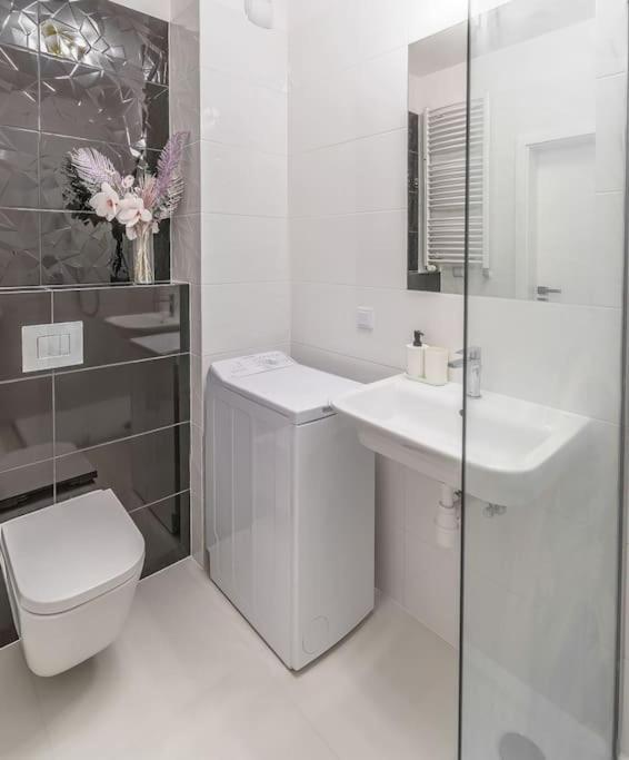 Urbannestgroup - City Center - Sienna 65 Warsawa Bagian luar foto